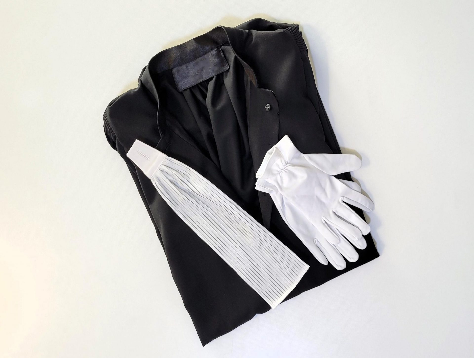 1430 Pack ESSENTIEL ENG Greffier robe La Traditionnelle scaled