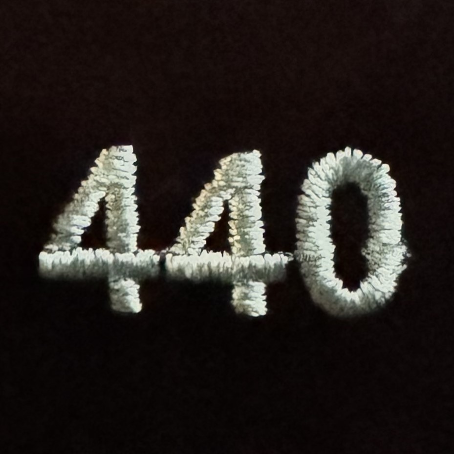 440
